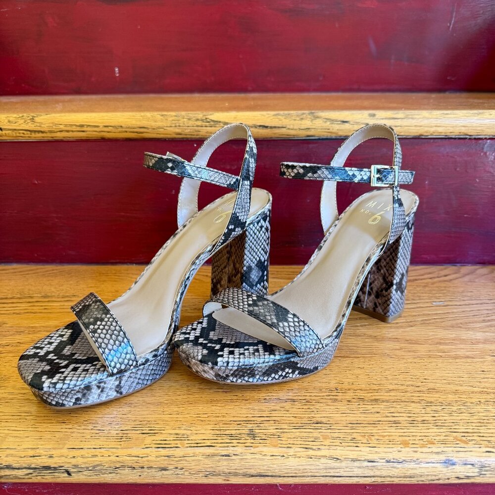 Platform Sandal 7.4 NEW